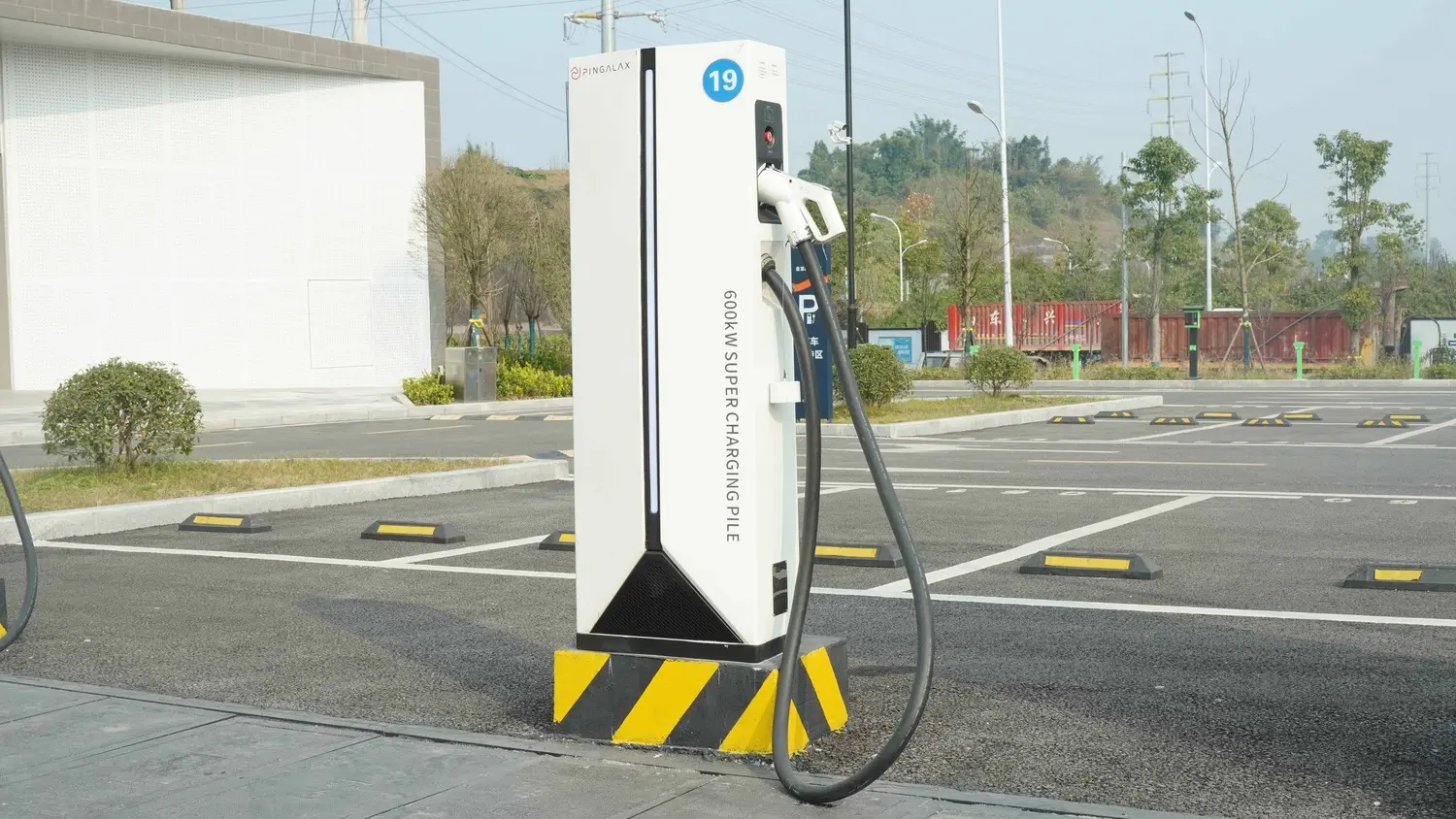 Как быстро зарядка постоянного тока влияет на здоровье аккумулятора EV
